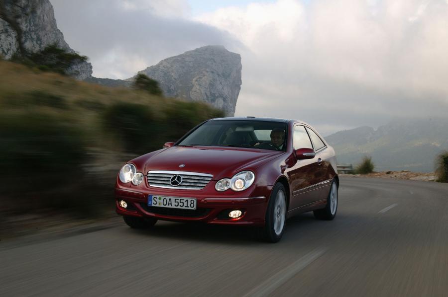  Mercedes-Benz C-Class Sportcoupe 2002 года  (фото 37 из 44)